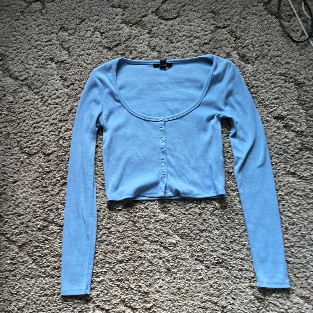 Forever 21 Cropped Button up long sleeve
